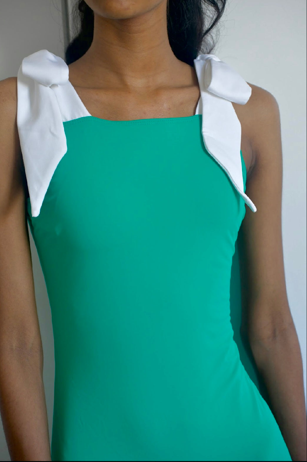Classic bow one piece